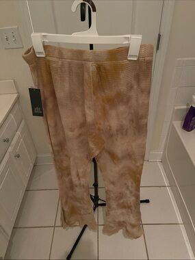 Women’s Waffle-Knit Tie-Dye Lounge Bottoms - Gold/Brown